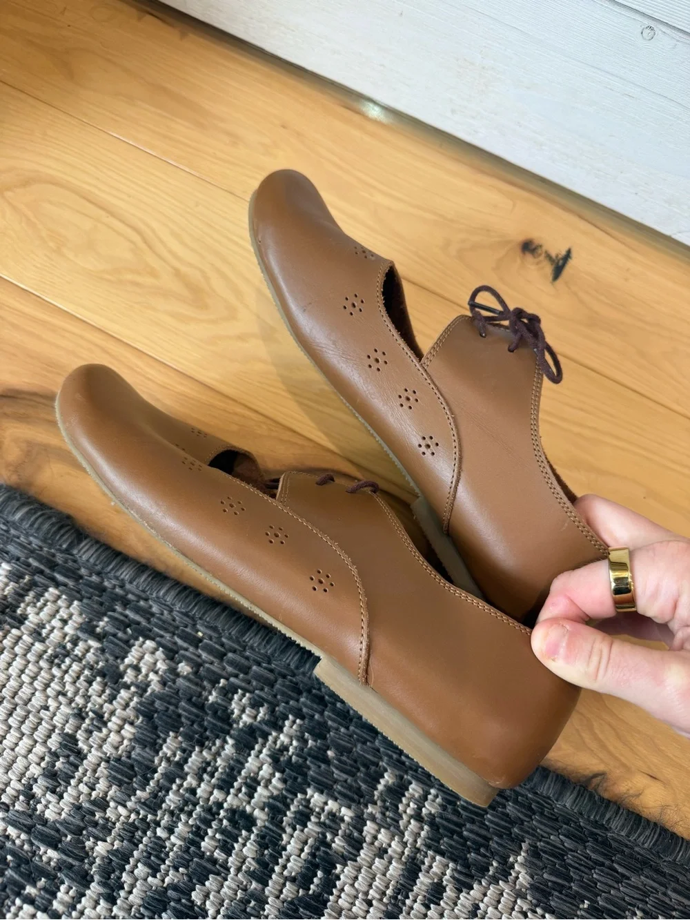 Adelisa & Co timeless brown